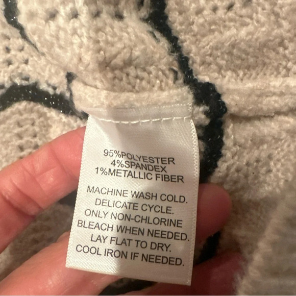 Women’s Broadway 38 XL vest cream color with lines - Picture 4 of 8